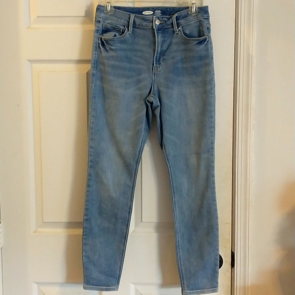 Old Navy Rockstar Super Skinny Jeans with Built In Warmth
